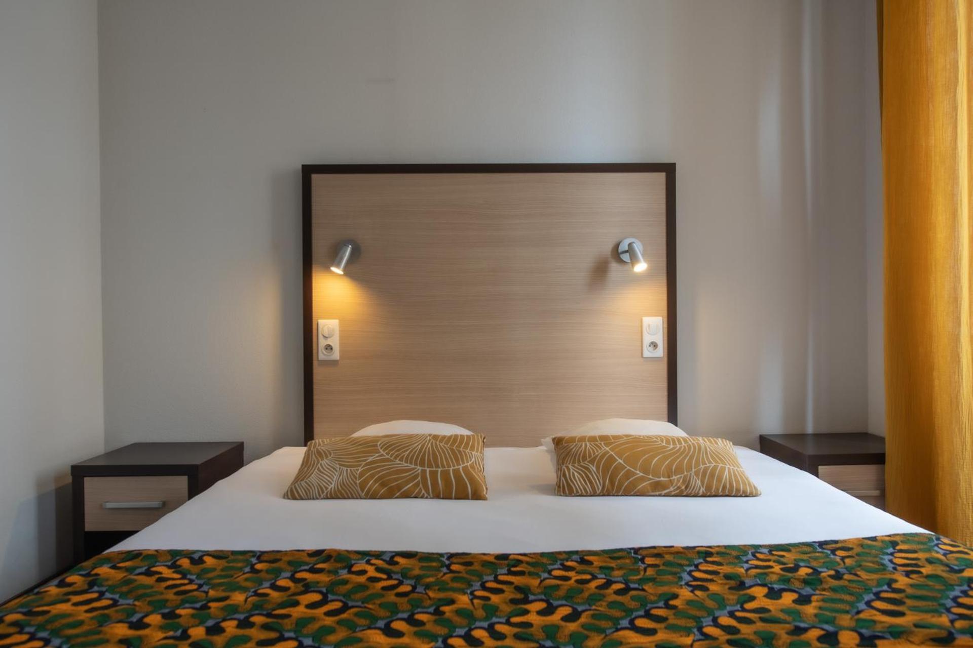 Logis Hotel Le Commerce Navarrenx Eksteriør billede